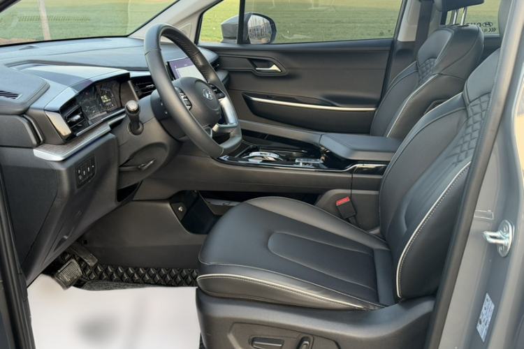 Used Hyundai Custo 2022 270TGDi Smart Luxury Flagship Edition TOP Interior 2