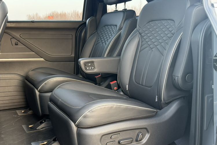 Used Hyundai Custo 2022 270TGDi Smart Luxury Flagship Edition TOP Interior 3