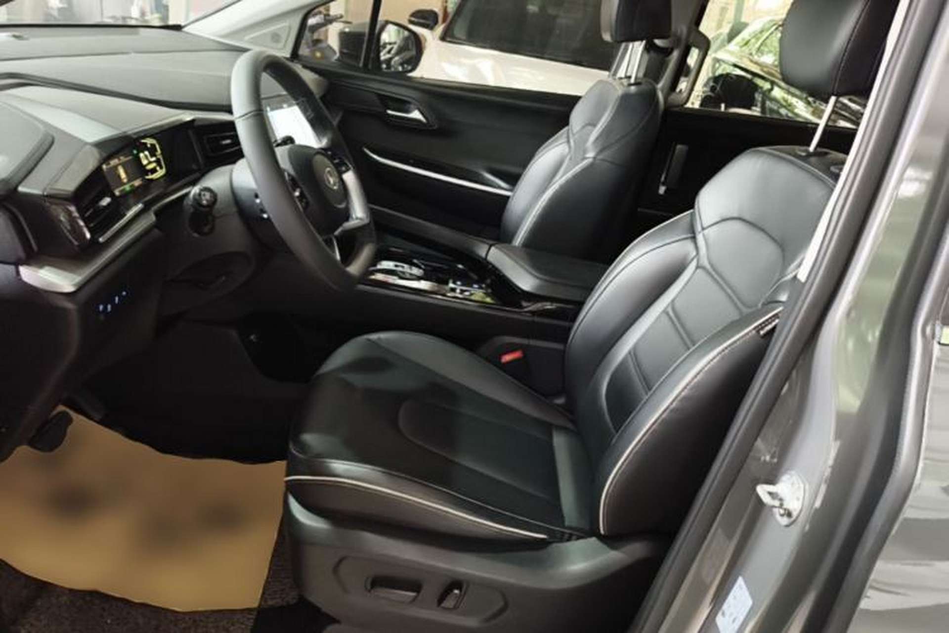 Used Hyundai Custo 2022 270TGDi Smart Luxury Flagship Edition TOP Left Front Seat