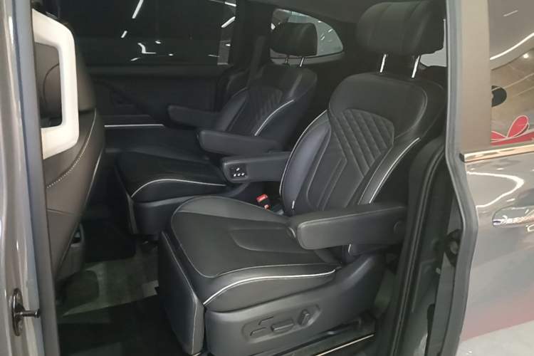 Used Hyundai Custo 2022 270TGDi Smart Luxury Flagship Edition TOP Left Rear Seat