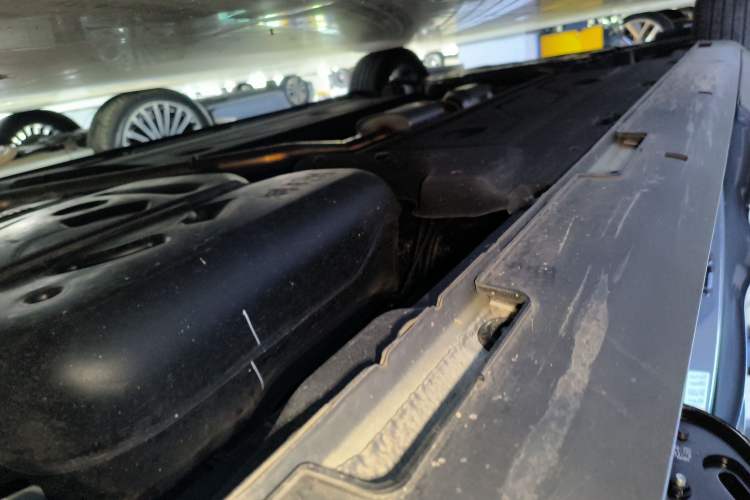 Used Hyundai Custo 2022 270TGDi Smart Luxury Flagship Edition TOP Left Side Sill