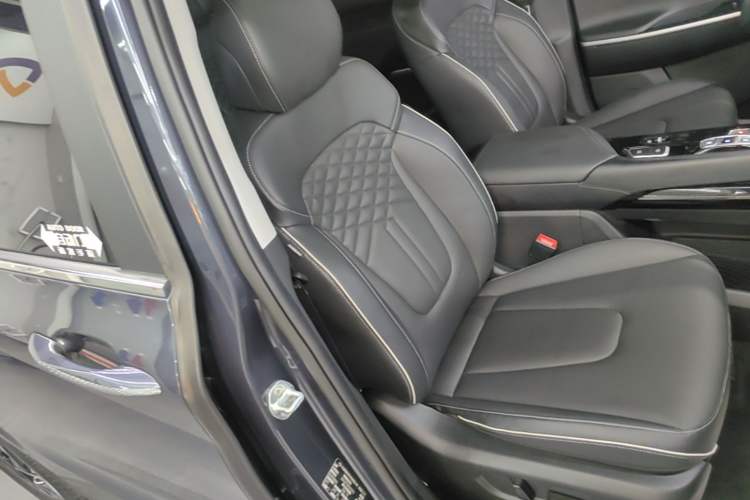 Used Hyundai Custo 2022 270TGDi Smart Luxury Flagship Edition TOP Right Front Seat