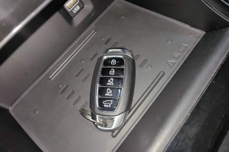 Used Hyundai Custo 2022 270TGDi Smart Luxury Flagship Edition TOP Vehicle Key