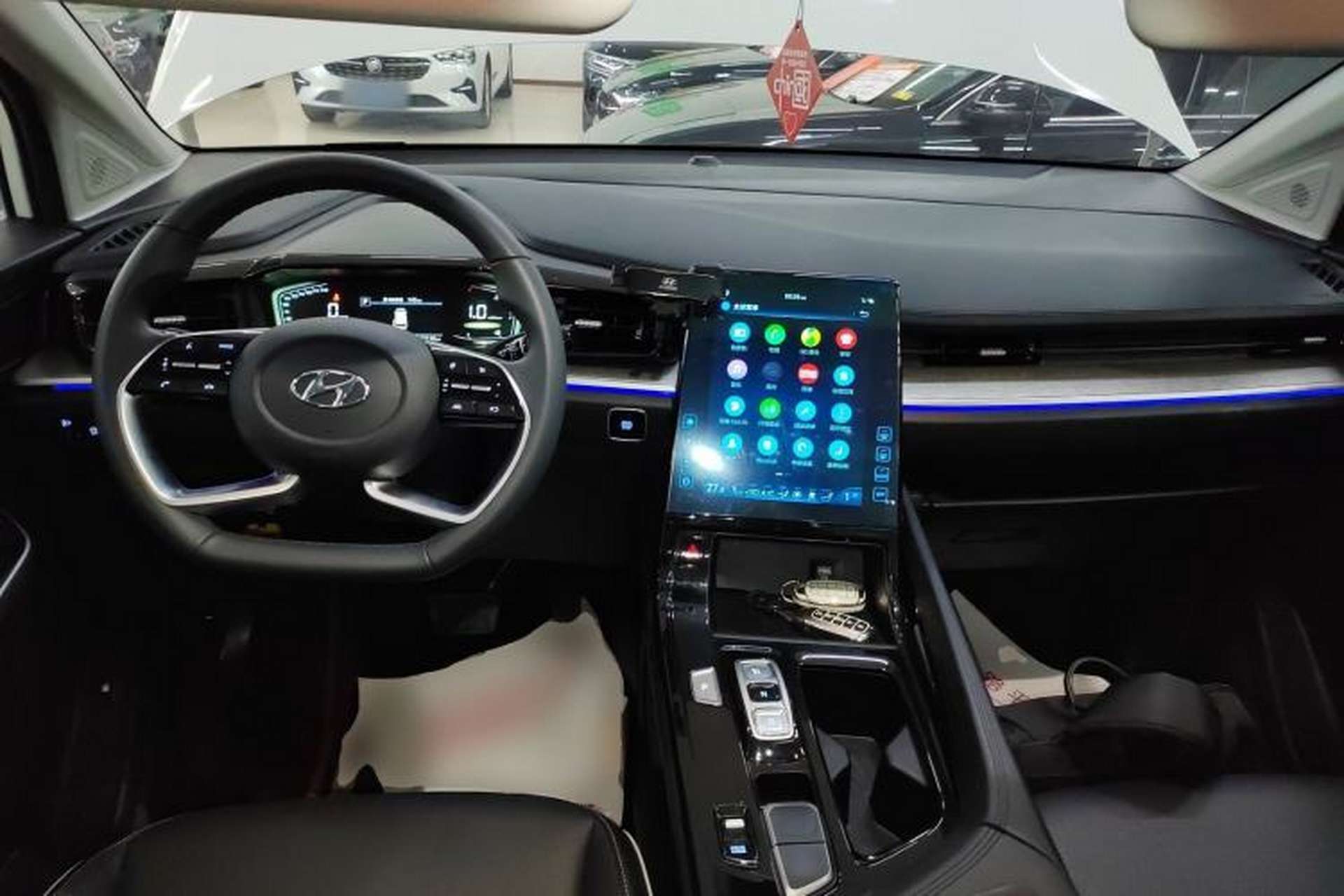 Used Hyundai Custo 2022 270TGDi Smart Luxury Flagship Edition TOP Center Console