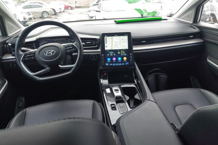 Used Hyundai Custo 2022 270TGDi Smart Luxury Flagship Edition TOP Center Console