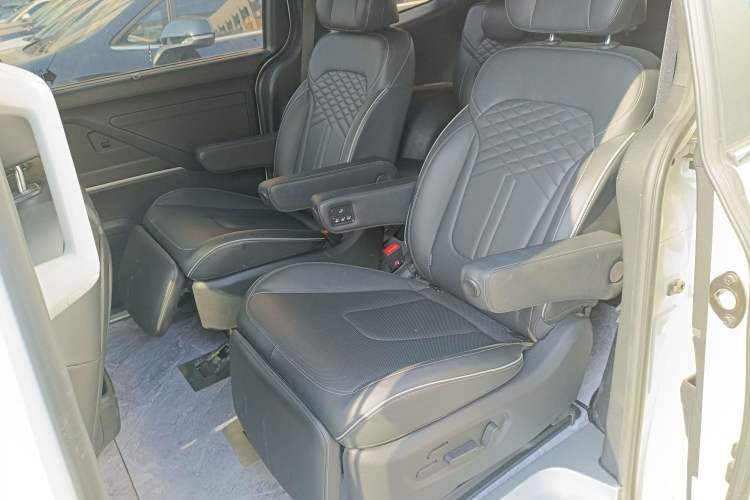 Used Hyundai Custo 2022 270TGDi Smart Luxury Flagship Edition TOP Left Rear Seat