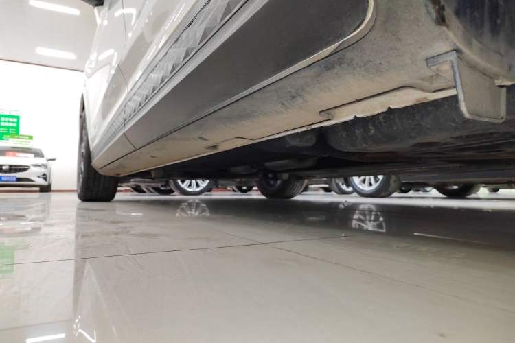 Used Hyundai Custo 2022 270TGDi Smart Luxury Flagship Edition TOP Left Side Sill