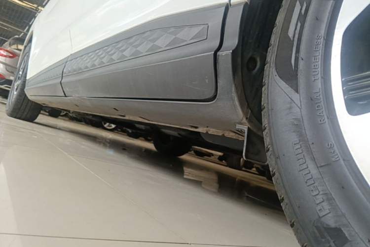 Used Hyundai Custo 2022 270TGDi Smart Luxury Flagship Edition TOP Left Side Sill