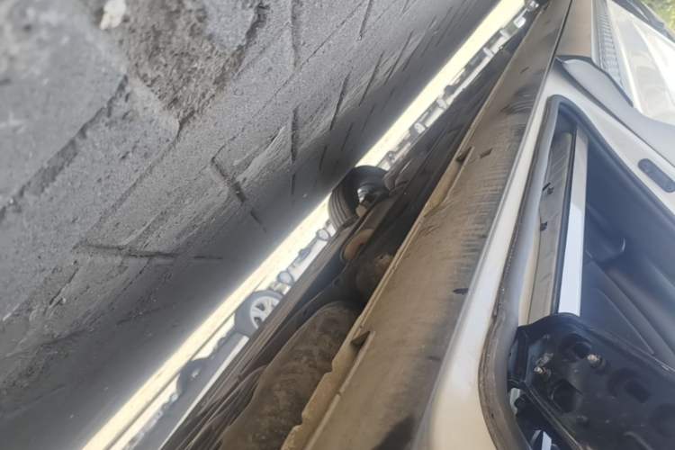 Used Hyundai Custo 2022 270TGDi Smart Luxury Flagship Edition TOP Left Side Sill