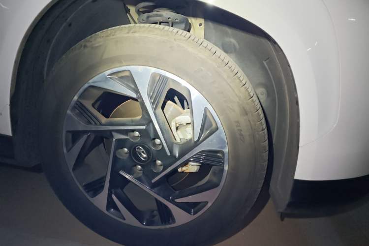 Used Hyundai Custo 2022 270TGDi Smart Luxury Flagship Edition TOP Right Front Wheel Hub