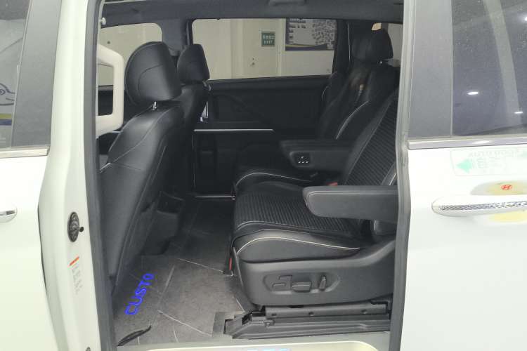 Used Hyundai Custo 2022 270TGDi Smart Luxury Flagship Edition TOP Right Rear Seat