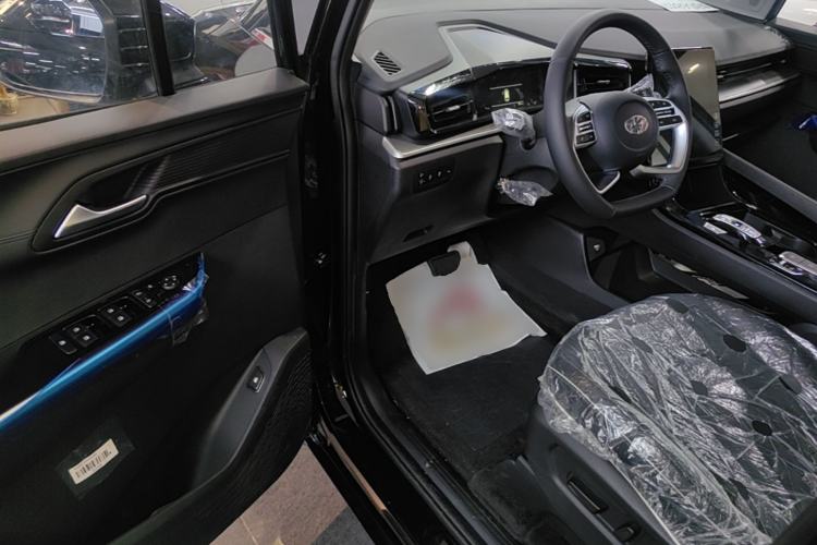 Used Hyundai Custo 2024 270TGDi LUX Prestige Edition Driver Seat