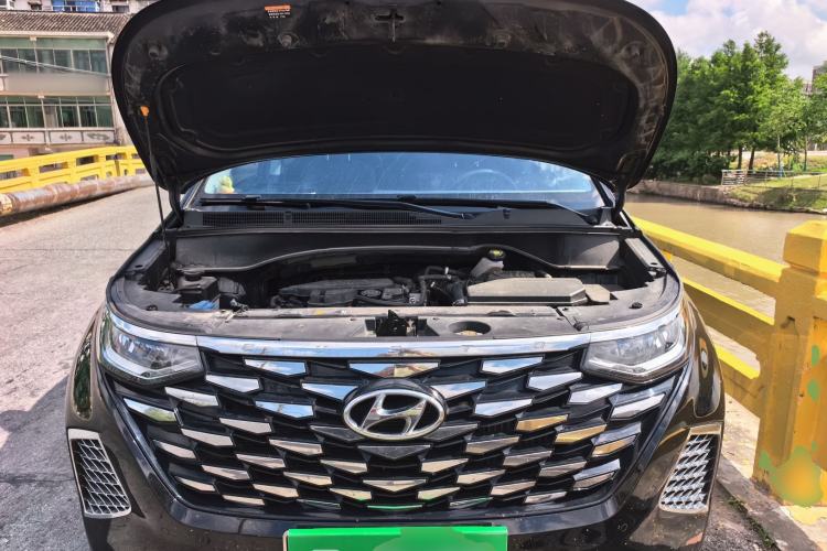 Used Hyundai Custo 2024 270TGDi LUX Prestige Edition Engine Bay
