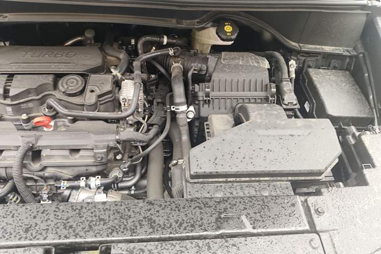 Used Hyundai Custo 2024 270TGDi LUX Prestige Edition Engine Bay Left