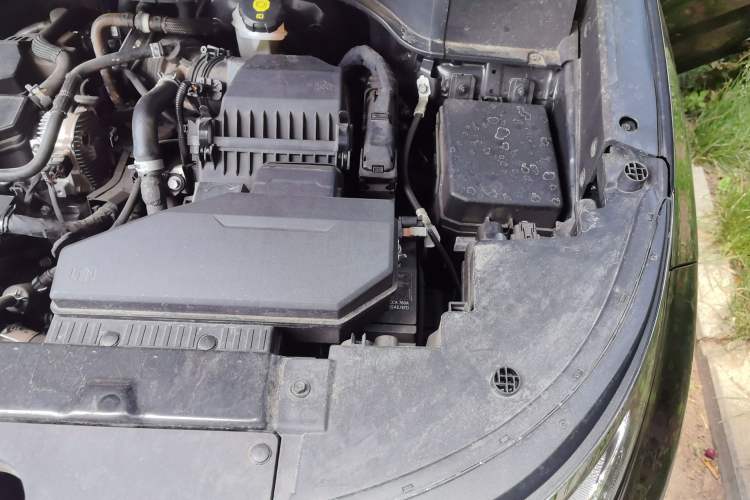 Used Hyundai Custo 2024 270TGDi LUX Prestige Edition Engine Bay Left