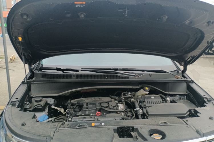 Used Hyundai Custo 2024 270TGDi LUX Prestige Edition Engine Bay