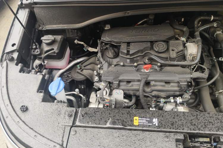 Used Hyundai Custo 2024 270TGDi LUX Prestige Edition Engine Bay Right