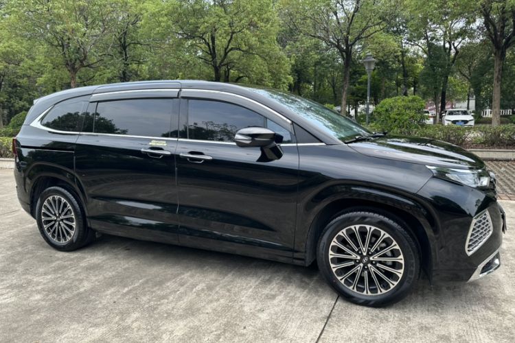 Used Hyundai Custo 2024 270TGDi LUX Prestige Edition Exterior 10