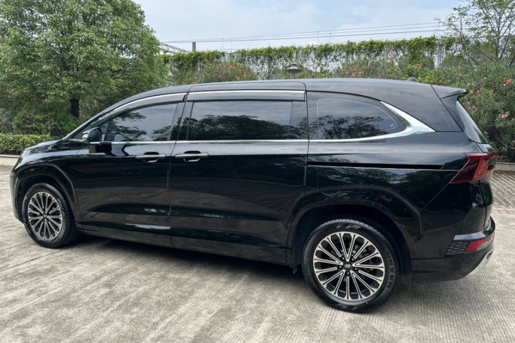 Used Hyundai Custo 2024 270TGDi LUX Prestige Edition Exterior 15
