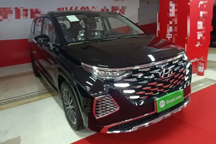 Used Hyundai Custo 2024 270TGDi LUX Prestige Edition Front Right 45 Deg
