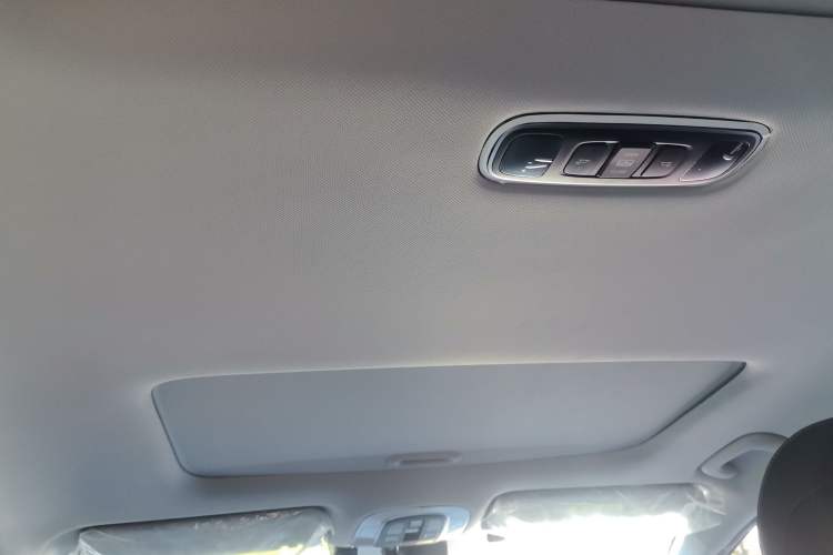 Used Hyundai Custo 2024 270TGDi LUX Prestige Edition Headliner