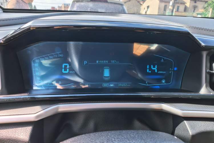 Used Hyundai Custo 2024 270TGDi LUX Prestige Edition Instrument Cluster
