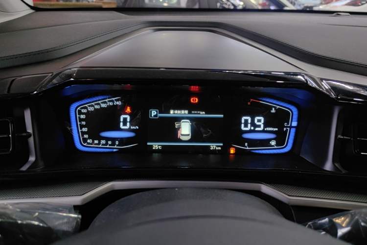 Used Hyundai Custo 2024 270TGDi LUX Prestige Edition Instrument Cluster