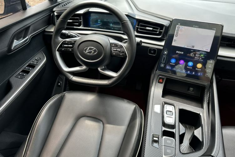 Used Hyundai Custo 2024 270TGDi LUX Prestige Edition Interior 13