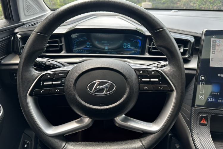Used Hyundai Custo 2024 270TGDi LUX Prestige Edition Interior 15