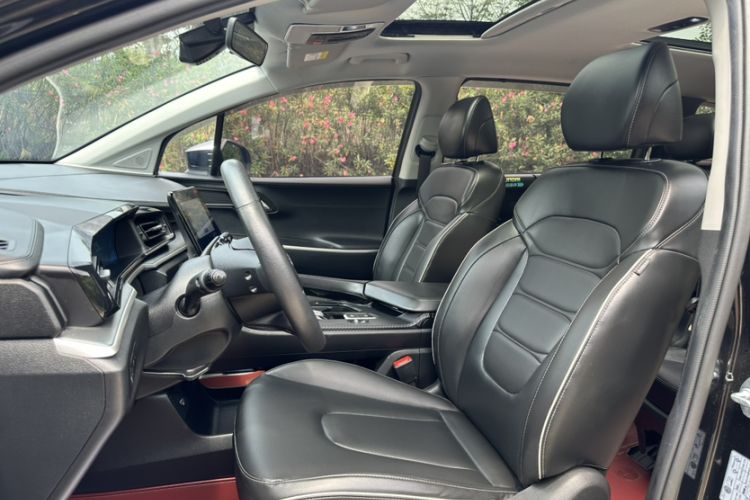 Used Hyundai Custo 2024 270TGDi LUX Prestige Edition Interior 4