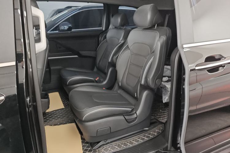 Used Hyundai Custo 2024 270TGDi LUX Prestige Edition Interior 4
