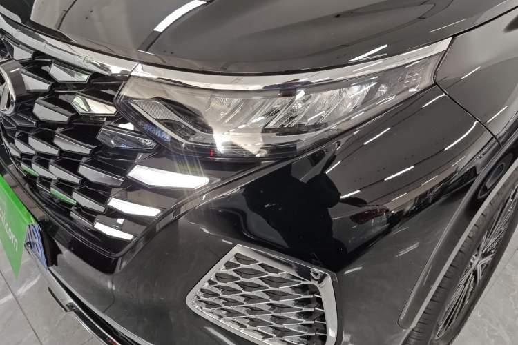 Used Hyundai Custo 2024 270TGDi LUX Prestige Edition Left Front Headlight