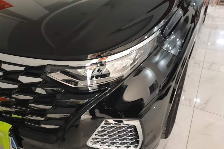 Used Hyundai Custo 2024 270TGDi LUX Prestige Edition Left Front Headlight