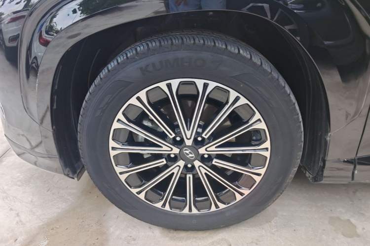 Used Hyundai Custo 2024 270TGDi TOP Smart Luxury Flagship Edition Left Front Wheel Hub