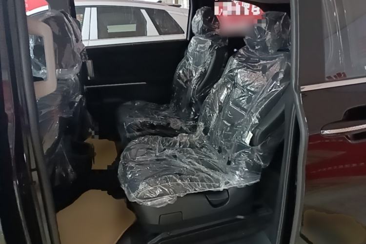 Used Hyundai Custo 2024 270TGDi LUX Prestige Edition Left Rear Seat