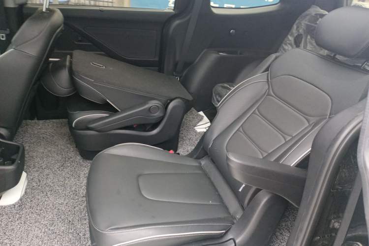 Used Hyundai Custo 2024 270TGDi LUX Prestige Edition Left Rear Seat