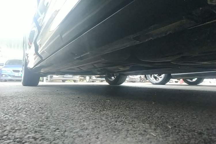 Used Hyundai Custo 2024 270TGDi LUX Prestige Edition Left Side Sill