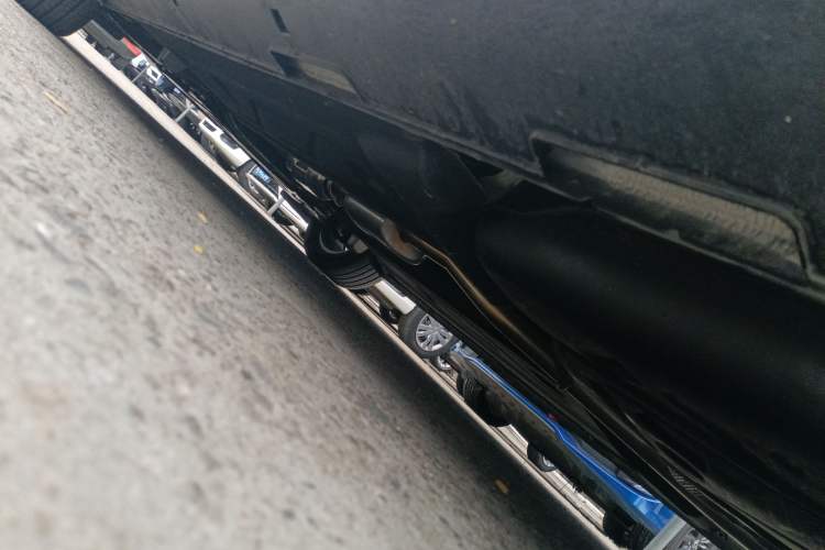 Used Hyundai Custo 2024 270TGDi LUX Prestige Edition Left Side Sill