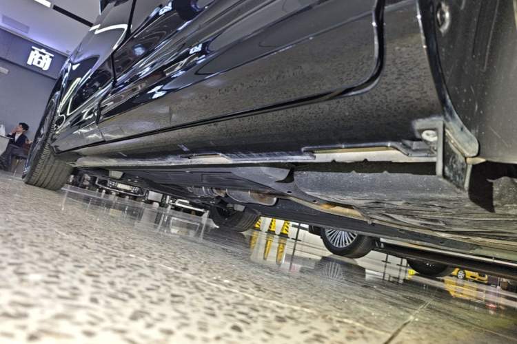 Used Hyundai Custo 2024 270TGDi LUX Prestige Edition Left Side Sill