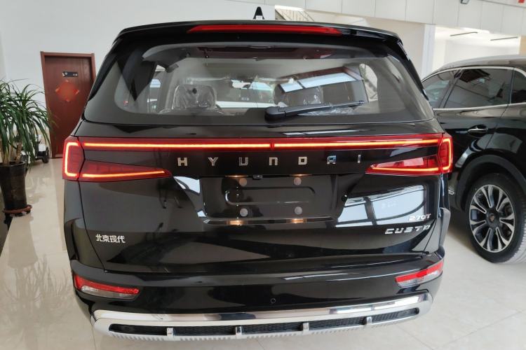Used Hyundai Custo 2024 270TGDi LUX Prestige Edition Rear