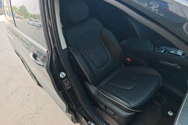 Used Hyundai Custo 2024 270TGDi TOP Smart Luxury Flagship Edition Right Front Seat