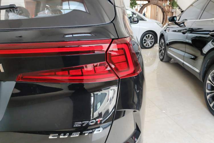 Used Hyundai Custo 2024 270TGDi LUX Prestige Edition Right Rear Taillight