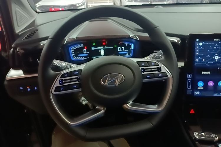 Used Hyundai Custo 2024 270TGDi LUX Prestige Edition Steering Wheel