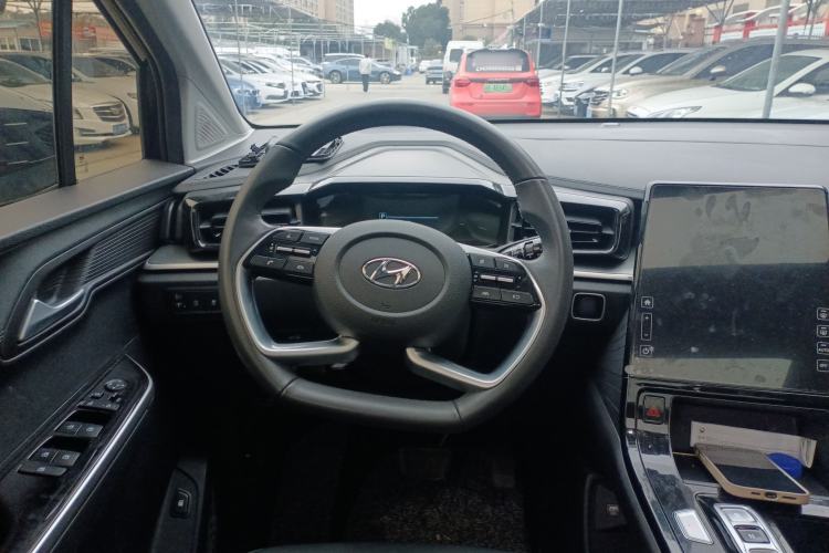 Used Hyundai Custo 2024 270TGDi LUX Prestige Edition Steering Wheel