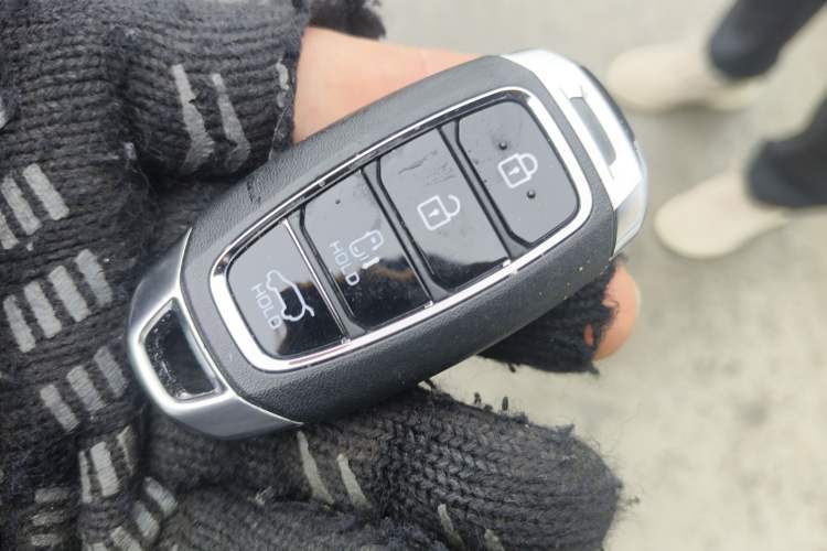 Used Hyundai Custo 2024 270TGDi LUX Prestige Edition Vehicle Key