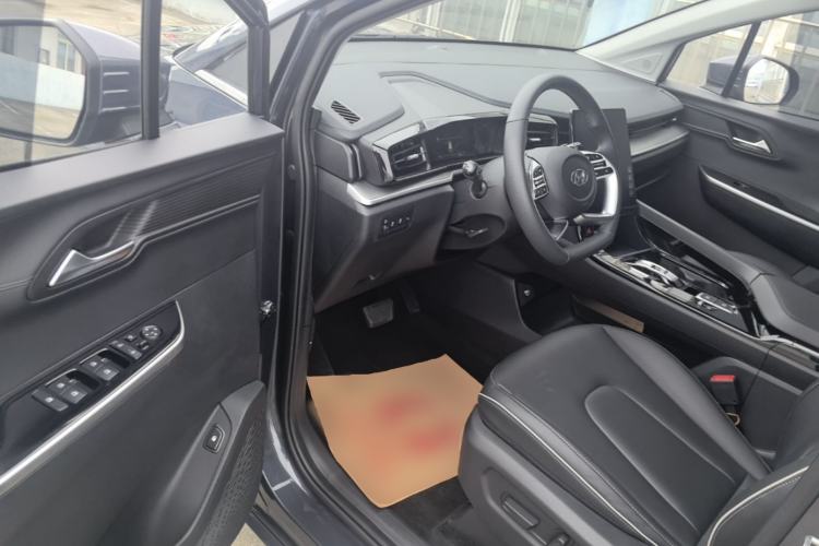 Used Hyundai Custo 2024 270TGDi LUX Prestige Edition Driver Seat
