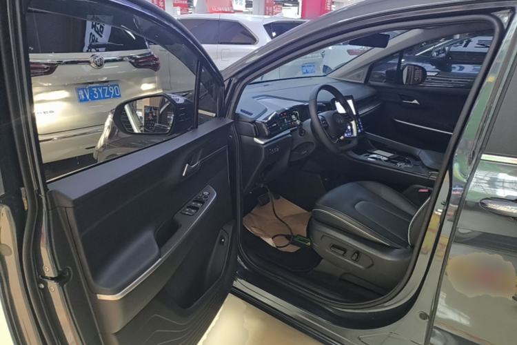 Used Hyundai Custo 2024 270TGDi LUX Prestige Edition Driver Seat
