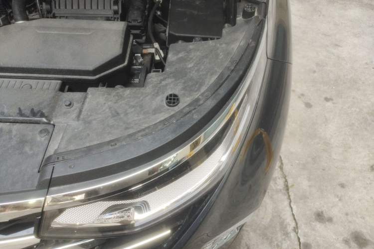 Used Hyundai Custo 2024 270TGDi LUX Prestige Edition Engine Bay Left