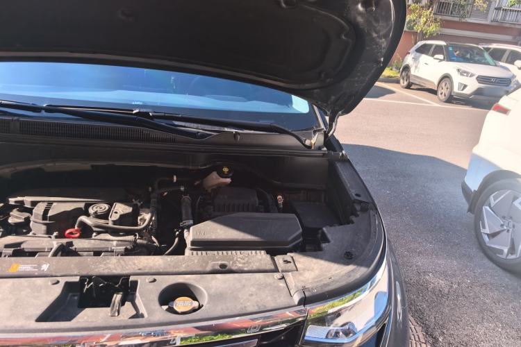 Used Hyundai Custo 2024 270TGDi LUX Prestige Edition Engine Bay Left