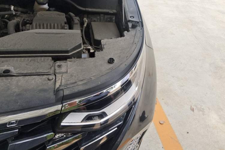 Used Hyundai Custo 2024 270TGDi LUX Prestige Edition Engine Bay Left